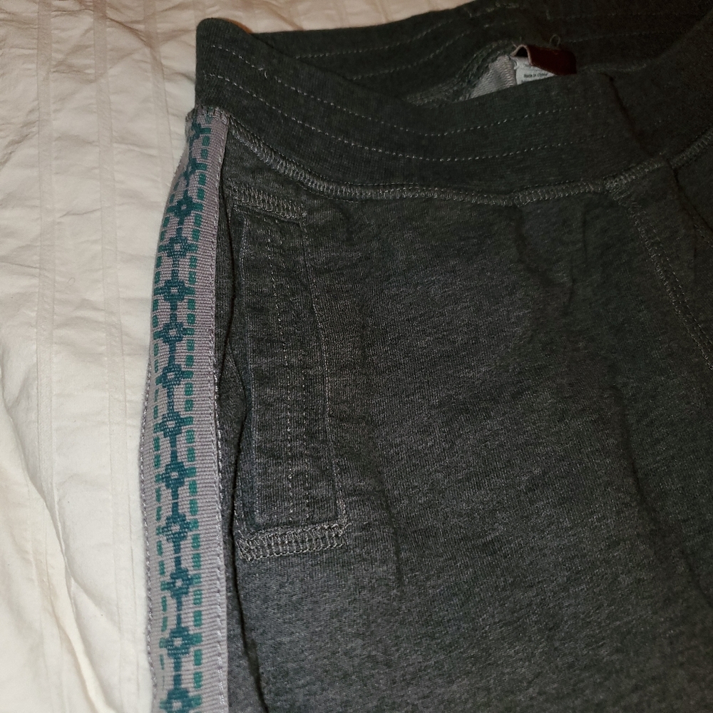 Tea Collection Shirts & Pants - 4 Items Sz L/ 8-10 - Picture 6 of 6